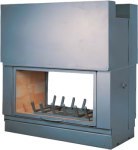 cheminée-creasud-06-alpes-maritimes-région-paca-foyer-fh1200df puissance 12-17kw rendement 72,30% co 0,11% -- Sécurité relevage de porte après ouverture du clapet - Carénage de porte - Doublage de convection - Arrivées d’air orientables et détachables - Pieds amovibles - Berceau à bûches - Réglage d'allure de combustion - Double verrouillage de porte - 4 arrivées d'air Ø 80  Options : - Briquettes grises - Verre sérigraphie WS black-flamme verte 5-garantie 10ans-norme13229